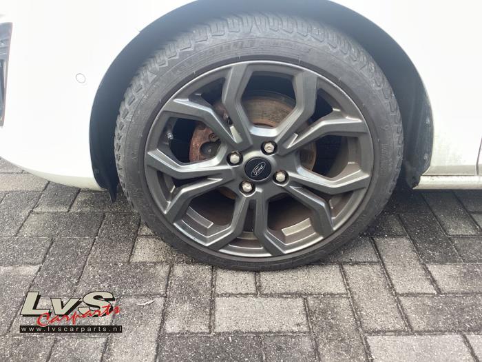 Ford Fiesta 7 1.1 Ti-VCT 12V 85 Épave (2018, Blanc)