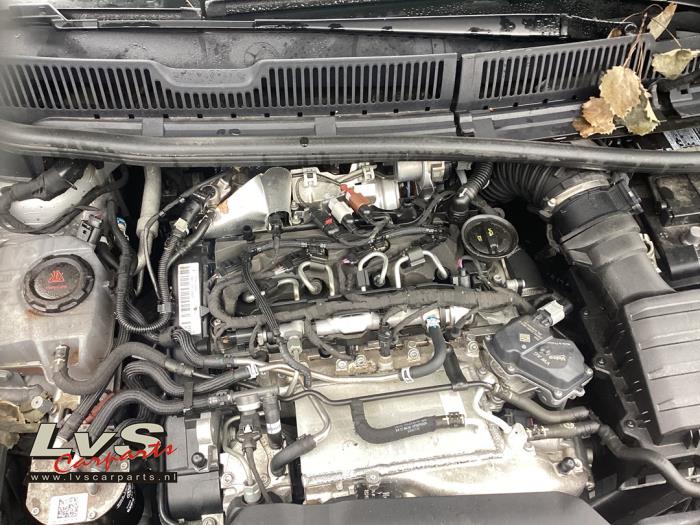 Volkswagen Caddy Cargo V 2.0 TDI BlueMotionTechnology Salvage vehicle (2022, Gray)