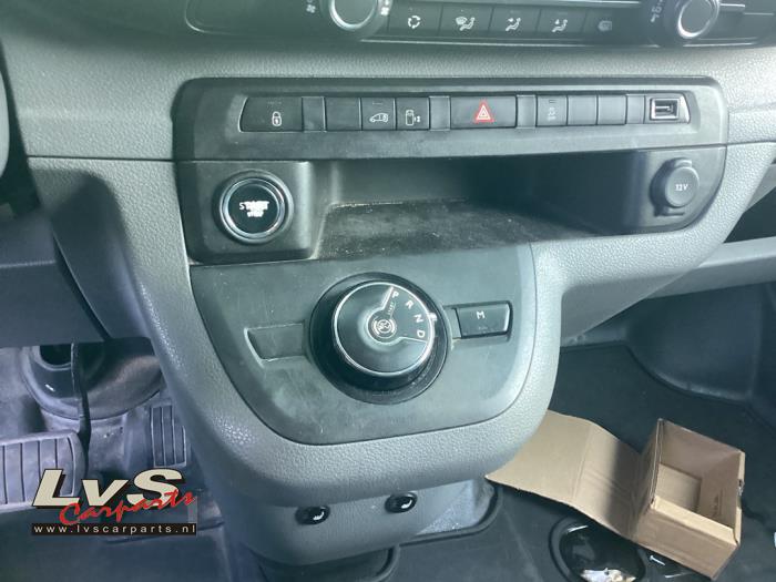 Peugeot Expert 2.0 Blue HDi 180 16V Salvage vehicle (2020, Gray)