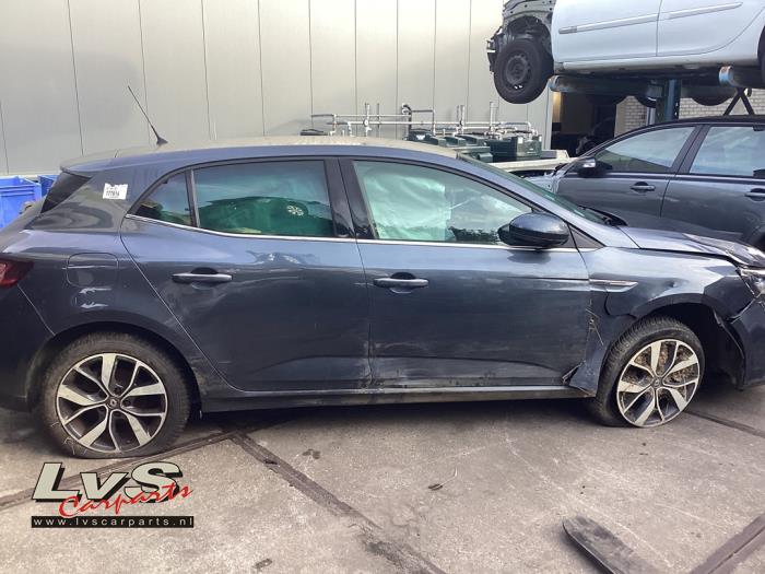 Renault Megane IV 1.2 Energy TCE 100 Salvage vehicle (2016, Gray)