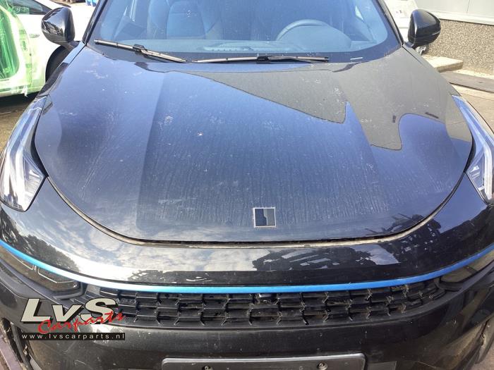 Lynk & Co 01 1.5 PHEV Salvage vehicle (2024, Black)