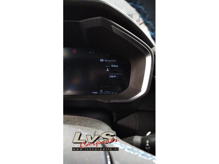 Lynk & Co 01 1.5 PHEV Salvage vehicle (2024, Black)