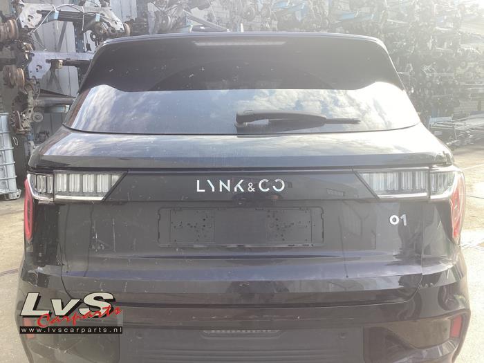 Lynk & Co 01 1.5 PHEV Salvage vehicle (2024, Black)