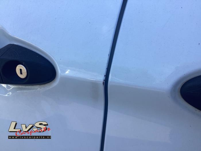 Ford Tourneo Courier 1.0 Ti-VCT EcoBoost 12V Salvage vehicle (2015, White)