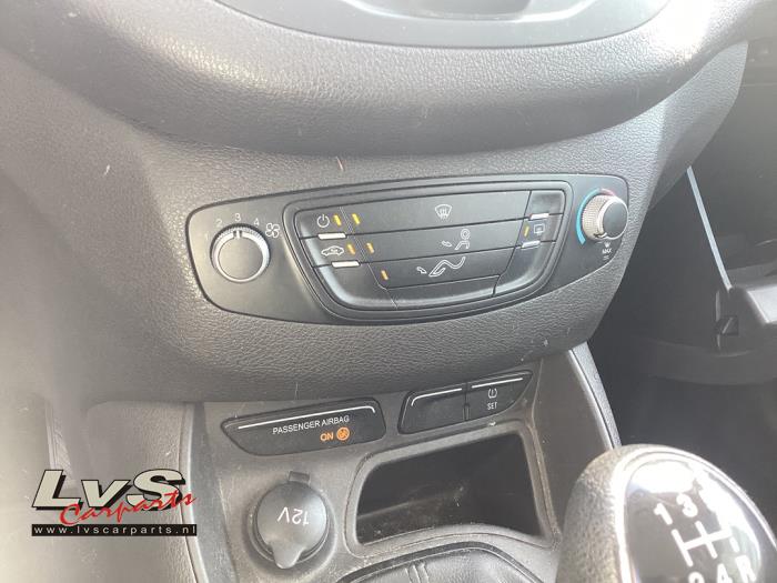 Ford Tourneo Courier 1.0 Ti-VCT EcoBoost 12V Salvage vehicle (2015, White)