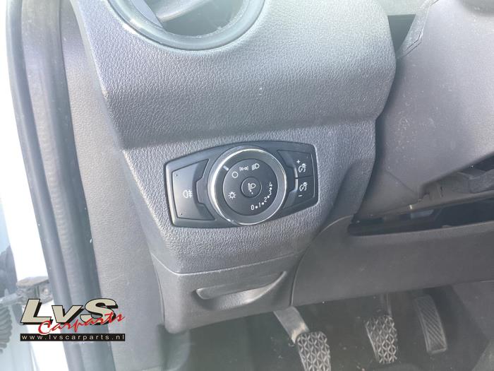 Ford Tourneo Courier 1.0 Ti-VCT EcoBoost 12V Salvage vehicle (2015, White)