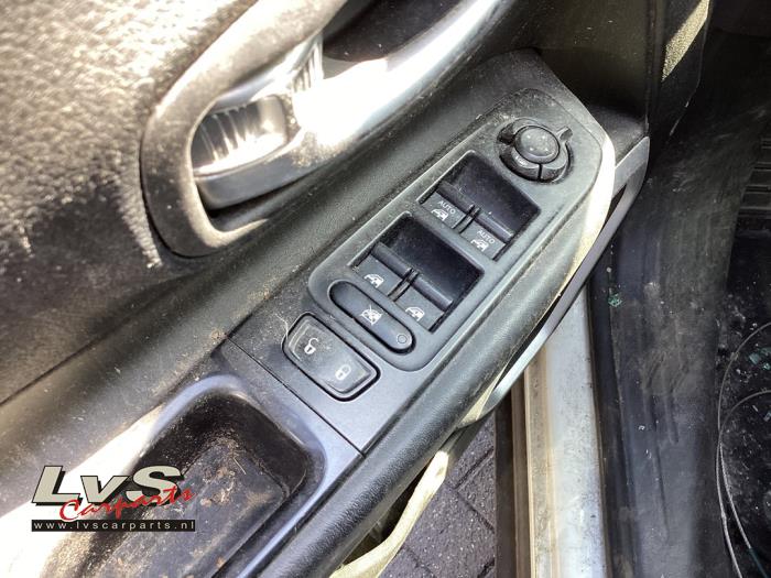 Jeep Renegade 1.4 Multi Air 16V Vehículo de desguace (2014, Blanco)