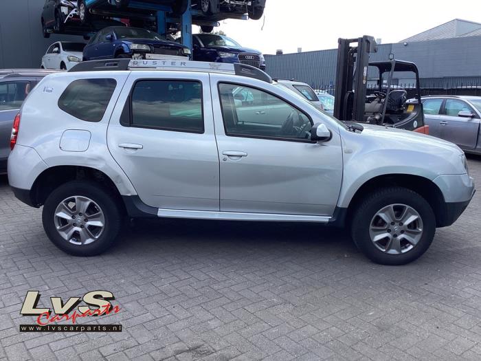 Dacia Duster 1.2 TCE 16V 4x4 Samochód złomowany (2015, Szary)