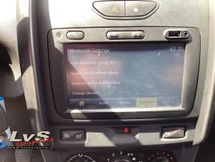 Dacia Duster 1.2 TCE 16V 4x4 Samochód złomowany (2015, Szary)