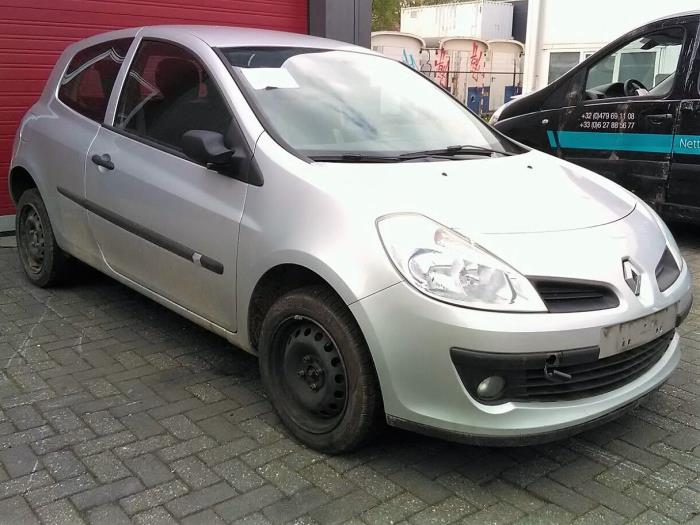 Renault Clio Iii Br Cr 1 2 16v 75 Hi Flex Salvage Year Of Construction 09 Colour Metallic Gray Moonmist Proxyparts Com