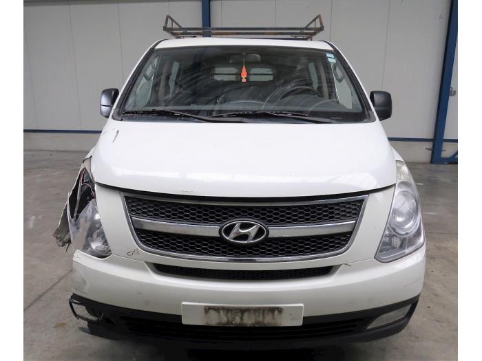 Hyundai H1 People (salvage, year of construction 2009, colour White ...