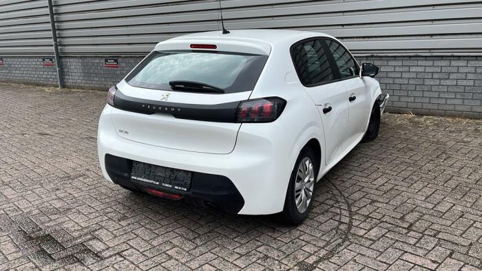 Peugeot 208 II 1.2 Vti 12V PureTech 75 Vehículo de desguace (2019, Blanco, Blanco)