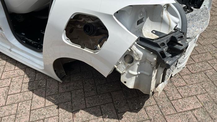 Peugeot 208 II 1.2 Vti 12V PureTech 75 Vehículo de desguace (2019, Blanco, Blanco)