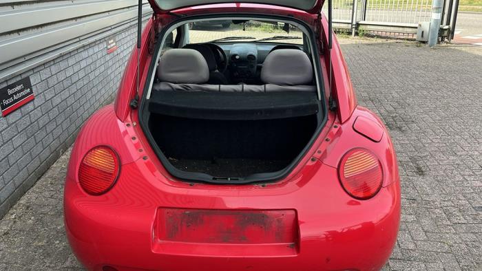 Volkswagen New Beetle 1.9 TDI 90 Vehículo de desguace (2001, Rojo)