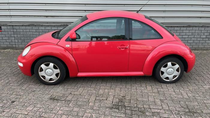 Volkswagen New Beetle 1.9 TDI 90 Vehículo de desguace (2001, Rojo)