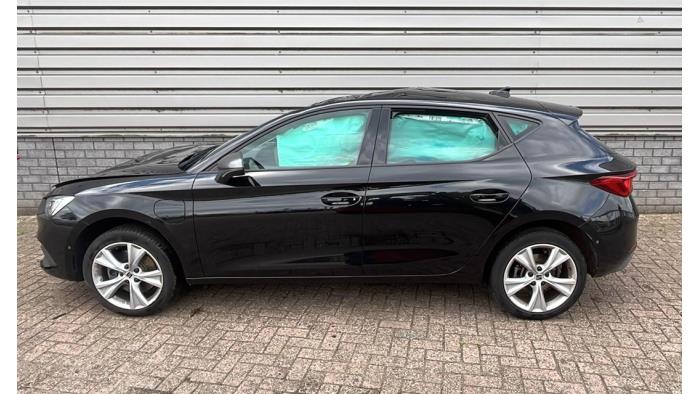 Seat Leon 1.4 TSI e-HYBRID 204 16V Épave (2020, Métallisé, Noir)