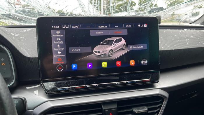 Seat Leon 1.4 TSI e-HYBRID 204 16V Épave (2020, Métallisé, Noir)