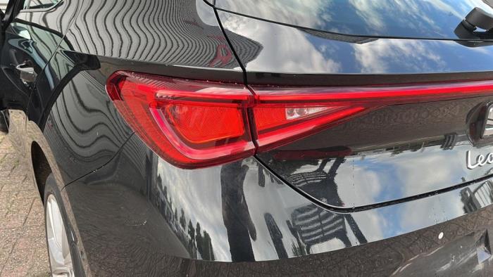Seat Leon 1.4 TSI e-HYBRID 204 16V Épave (2020, Métallisé, Noir)