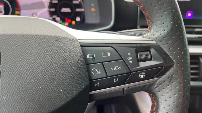 Seat Leon 1.4 TSI e-HYBRID 204 16V Épave (2020, Métallisé, Noir)