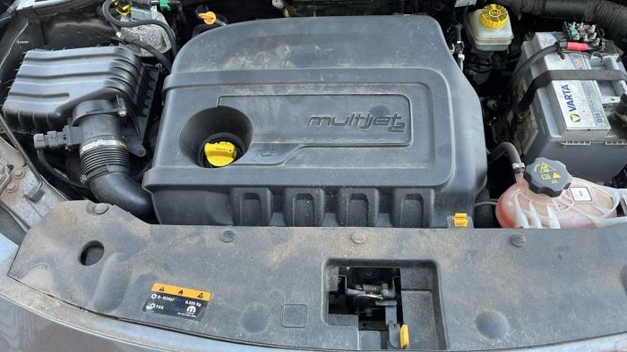 Fiat Tipo 1.3 D 16V Multijet Vehículo de desguace (2017, GRIGIO UNDERGROUND)