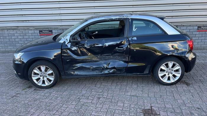Audi A1 Vehículo de desguace (2013, Metálico, Negro)