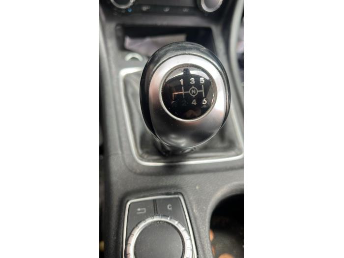 Mercedes A 1.5 A-180 CDI, A-180d 16V Vehículo de desguace (2015, Metálico, Gris)
