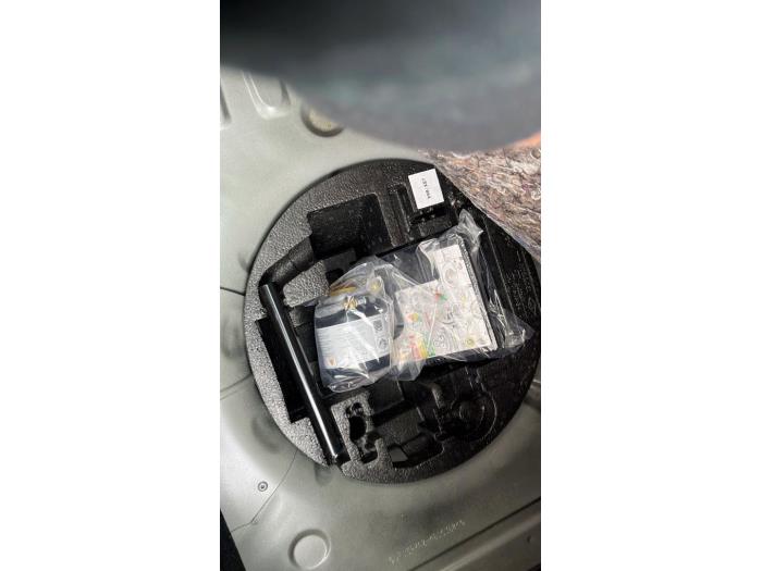 Renault Clio IV 0.9 Energy TCE 90 12V Vehículo de desguace (2013, Negro)