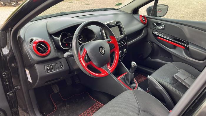 Renault Clio IV 0.9 Energy TCE 90 12V Vehículo de desguace (2013, Negro)