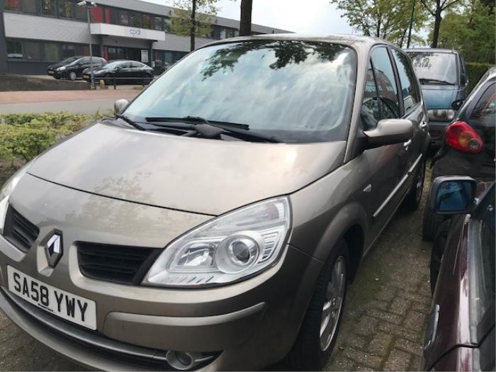 Renault Scénic II 1.6 16V Skrotfordon (2007, BEIGE)