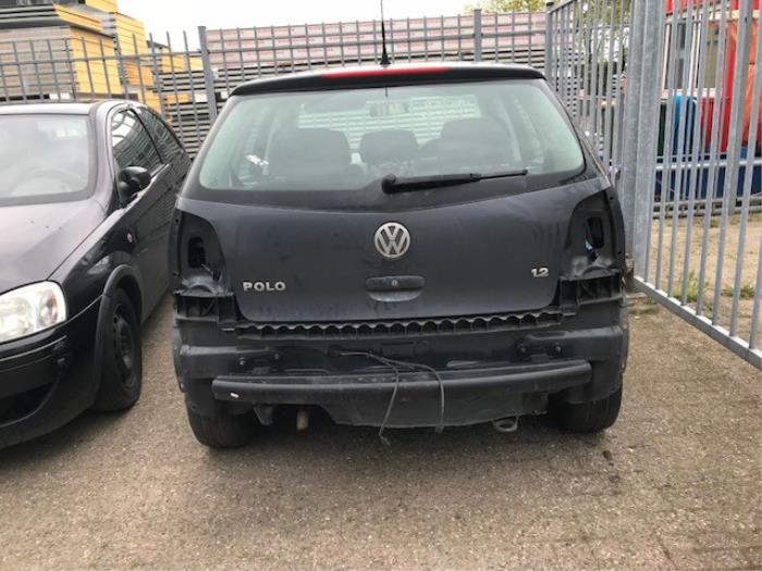 Volkswagen Polo IV 1.2 12V Skrotfordon (2007, GRIJS)
