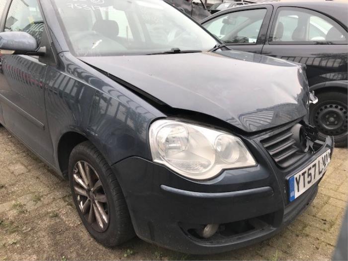Volkswagen Polo IV 1.2 12V Skrotfordon (2007, GRIJS)