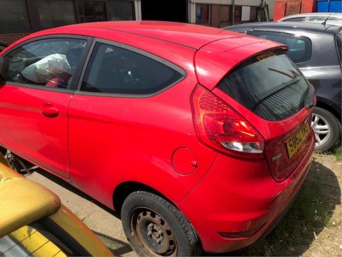 Ford Fiesta 6 1.6 TDCi 16V 95 Épave (2012, Rouge)