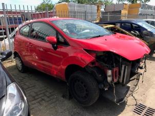 Ford Fiesta 6 1.6 TDCi 16V 95 Épave (2012, Rouge)