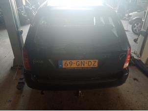 Ford Focus 1 Wagon 1.6 16V Épave (2001, Bleu)