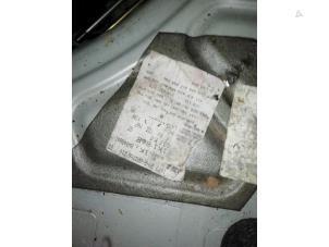 Volkswagen Golf V 2.0 TDI 16V Schrottauto (2004, Grau)