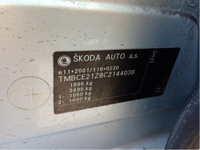 Skoda Octavia 2.0 TDI 16V Samochód złomowany (2012)