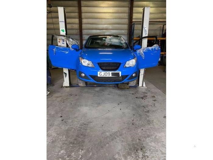 Seat Ibiza IV SC 1.6 16V Schrottauto (2010, Blau)