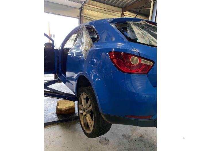 Seat Ibiza IV SC 1.6 16V Schrottauto (2010, Blau)