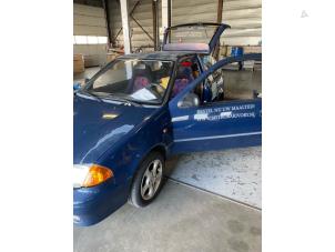 Suzuki Swift 1.3 Épave (1999, Bleu)