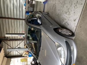Peugeot 206 1.6 16V Vehículo de desguace (2001, Gris)