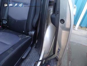 Mazda 5 1.8i 16V Vehículo de desguace (2007, Beige)