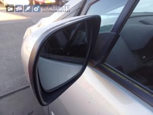 Mazda 5 1.8i 16V Vehículo de desguace (2007, Beige)