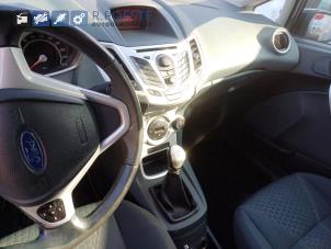 Ford Fiesta 6 1.4 16V Épave (2010, Noir)
