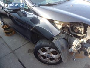 Ford Fiesta 6 1.4 16V Épave (2010, Noir)