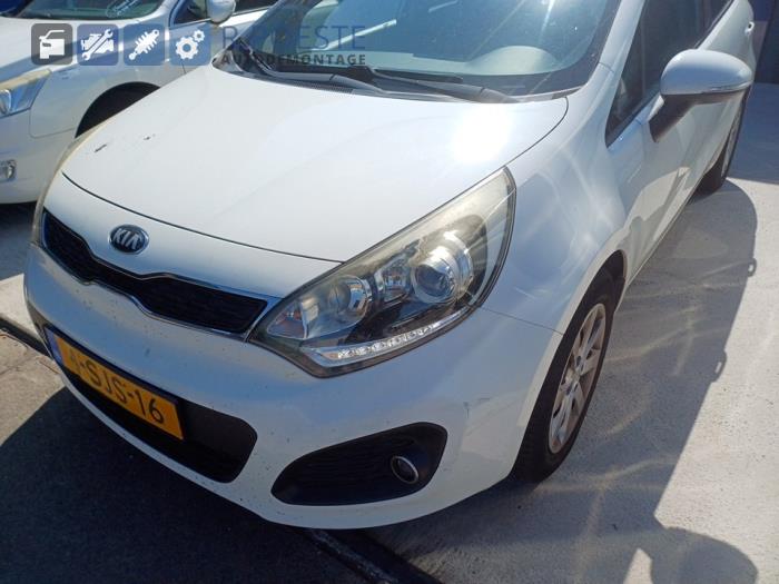 Kia Rio III 1.2 CVVT 16V Vehículo de desguace (2013, Blanco)