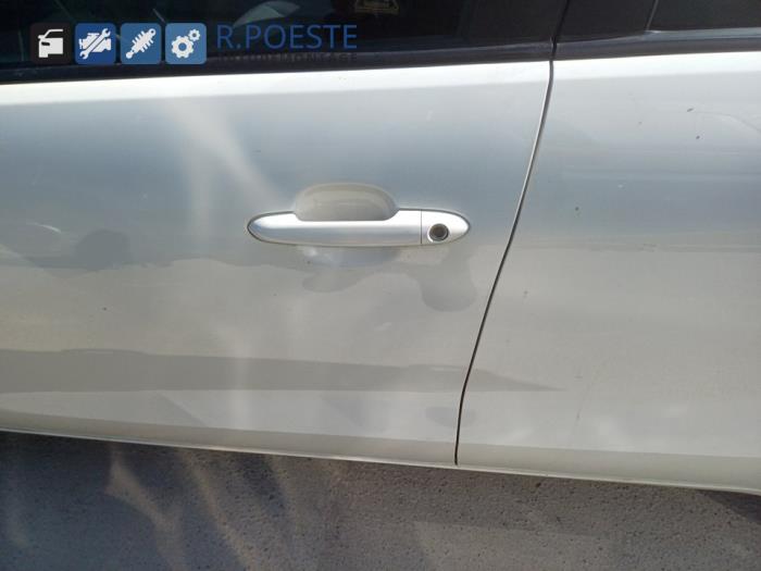 Kia Rio III 1.2 CVVT 16V Vehículo de desguace (2013, Blanco)