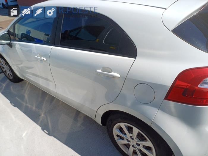 Kia Rio III 1.2 CVVT 16V Vehículo de desguace (2013, Blanco)