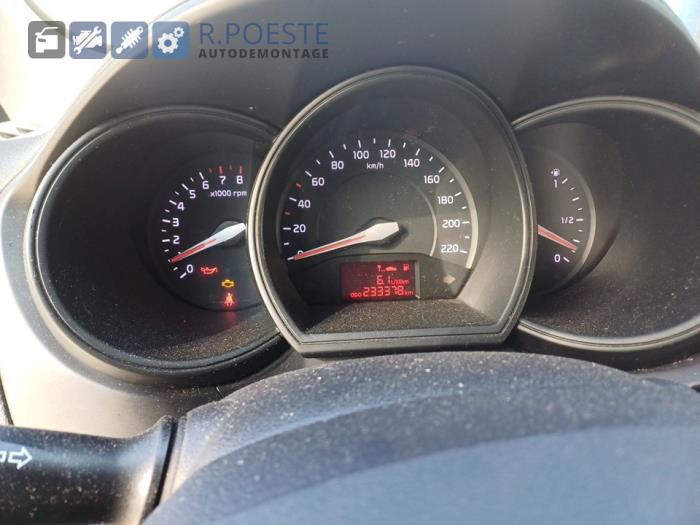 Kia Rio III 1.2 CVVT 16V Vehículo de desguace (2013, Blanco)