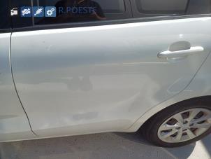 Kia Rio III 1.2 CVVT 16V Vehículo de desguace (2013, Blanco)