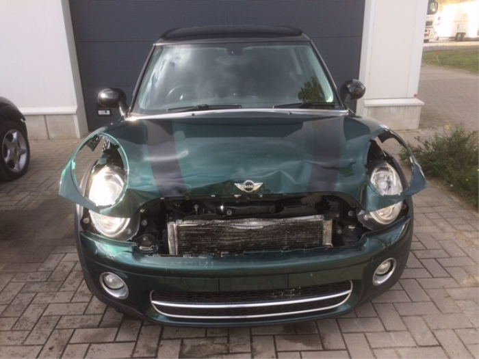 Mini Mini Clubman R55 16 Cooper D Salvage Year Of Construction